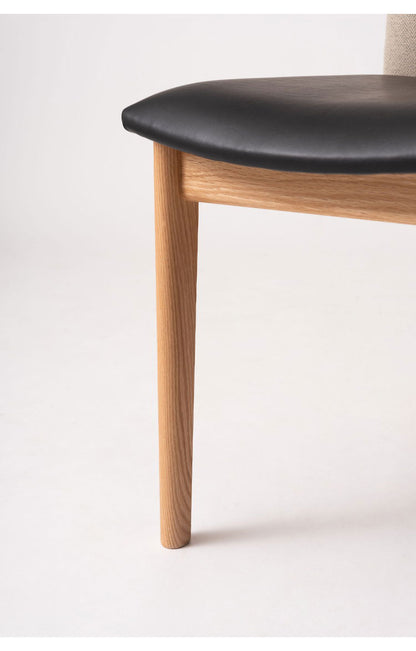 ダイニングチェア 日本製 天然木 木製 椅子 イス おしゃれ アームレス 肘なし ヴィンテージ 北欧 一人暮らし 新生活 木脚 合皮 レザー モダン 黒 ブラック ブラウン(代引不可)