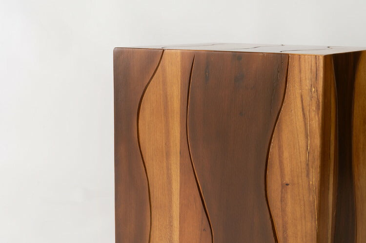 サイドテーブル ウッドスツール 木目調 丸太 天然木 椅子 腰掛け イス 机 スツール 玄関 花台 フラワースタンド プランター台 無垢 台 おしゃれ 角材 アンティーク 自然(代引不可)