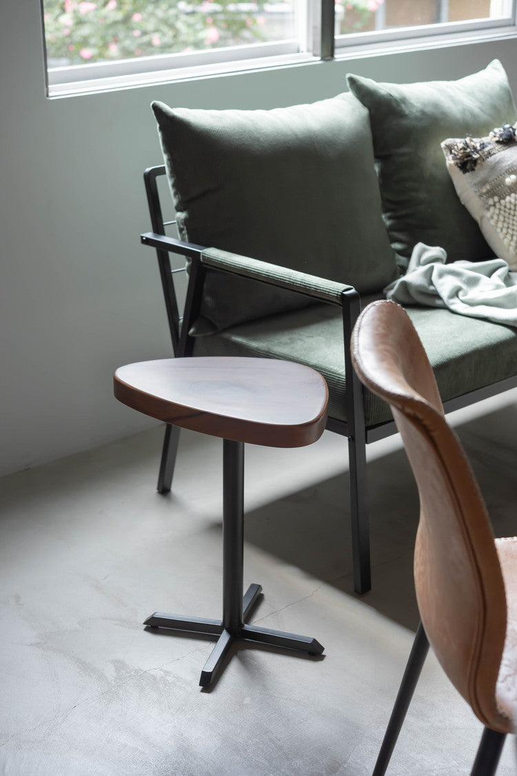 サイドテーブル テーブル おしゃれ 天然木 木製 ナイトテーブル 丸 インダストリアル ヴィンテージ モダン インテリア 北欧モダン シンプル コンパクト 高さ50cm(代引不可)