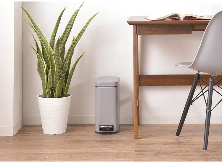 ゴミ箱 ごみ箱 くず入れ ダストボックス トラッシュカン 5L 蓋付き ペダル式 キッチン ポリプロピレン スチール シンプル 小さい コンパクト グレー ホワイト おしゃれ(代引不可)
