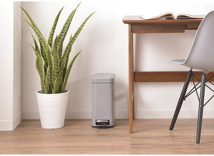 ゴミ箱 ごみ箱 くず入れ ダストボックス トラッシュカン 5L 蓋付き ペダル式 キッチン ポリプロピレン スチール シンプル 小さい コンパクト グレー ホワイト おしゃれ(代引不可)