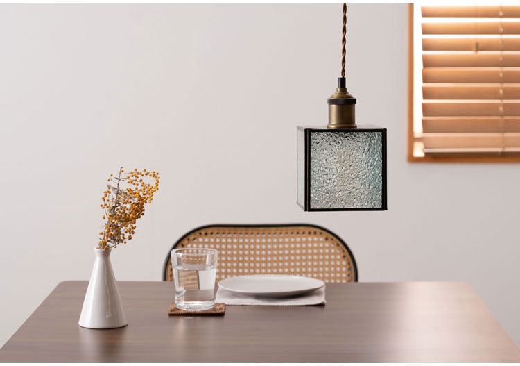 ステンドグラスライト ガラス スチール ペンダントライト 照明 シンプル 一灯 おしゃれ 北欧 かわいい インテリア リビング ダイニング 寝室 吊り下げ シンプル キッチン(代引不可)