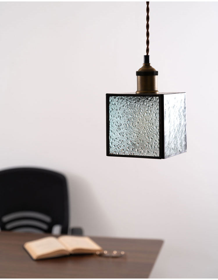 ステンドグラスライト ガラス スチール ペンダントライト 照明 シンプル 一灯 おしゃれ 北欧 かわいい インテリア リビング ダイニング 寝室 吊り下げ シンプル キッチン(代引不可)