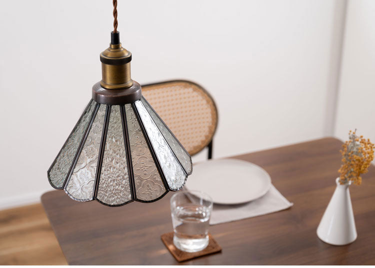 ステンドグラスライト ガラス スチール ペンダントライト 照明 シンプル 一灯 おしゃれ 北欧 かわいい インテリア リビング ダイニング 寝室 吊り下げ シンプル キッチン(代引不可)