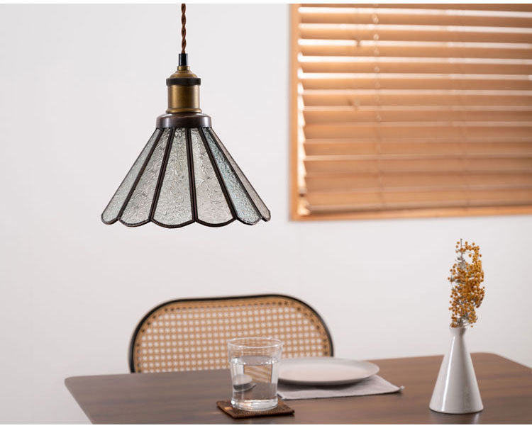 ステンドグラスライト ガラス スチール ペンダントライト 照明 シンプル 一灯 おしゃれ 北欧 かわいい インテリア リビング ダイニング 寝室 吊り下げ シンプル キッチン(代引不可)
