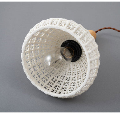 ライト 照明 ライト LED対応 天然木 陶器 吊り下げ式 ペンダントライト リビング キッチン おしゃれ レトロ ダイニング 寝室 カフェ 天井照明 ホワイト 白 シンプル 長さ調節(代引不可)