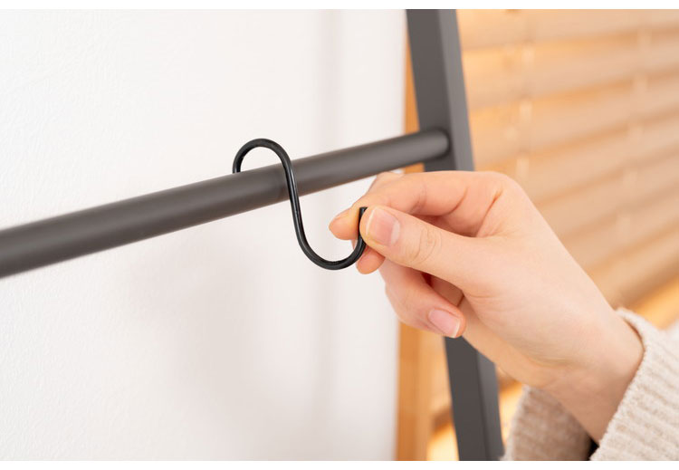 ラダーハンガー MIP-17 東谷 ハンガーラック スリム コンパクト シンプル 組立式 黒 白 ブラック ホワイト 収納 衣類 スタイリッシュ インテリア ディスプレイ 見せる収納 おしゃれ 一人暮らし(代引不可)