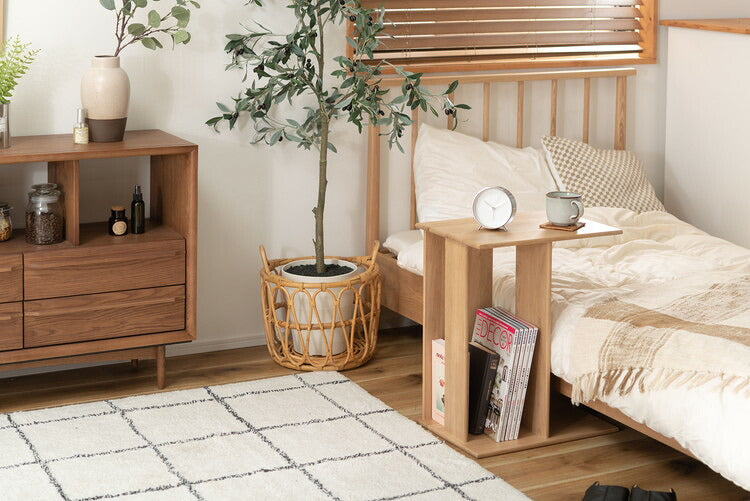 サイドテーブル 木製サイドテーブル ナイトテーブル おしゃれ オーク 無垢材 ナチュラル 天然木 北欧 モダン シンプル 収納 マガジンラック 寝室 ソファサイド ベッドサイド(代引不可)