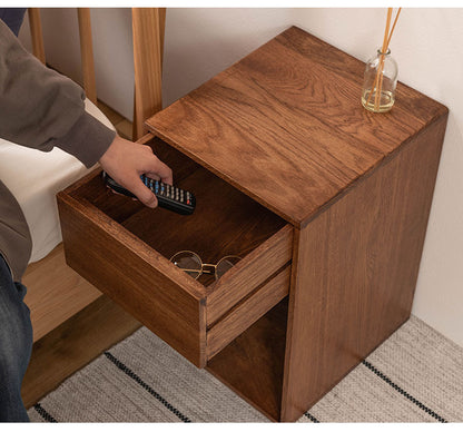 サイドチェスト ベッドサイド ソファサイド チェスト ナイトテーブル 収納 引き出し シンプル 北欧 おしゃれ かわいい ブックスタンド コンパクト 木製 天然木 見せる収納 隠す収納(代引不可)