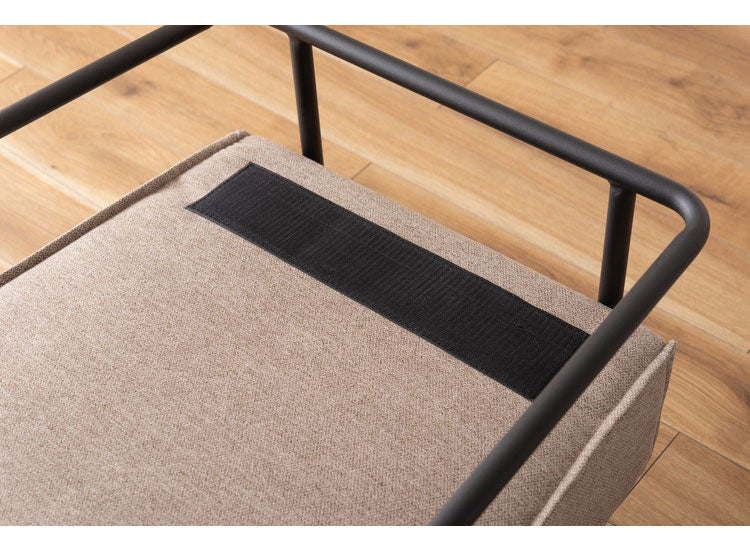 ラウンジチェア 1人掛け チェア ソファ おしゃれ 北欧 シンプル スチール 布地 ファブリック グレー ベージュ 肘置き 肘掛け アームレスト 背もたれ ゆったり クッション リビング(代引不可)