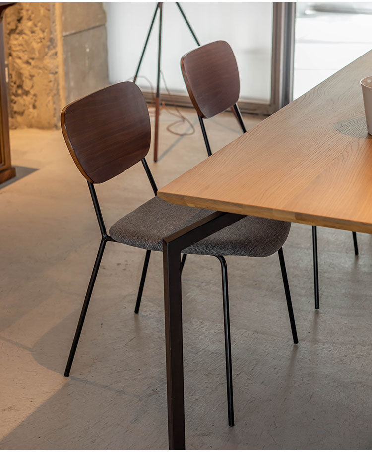 チェア ダイニングチェア チェアー 椅子 イス いす おしゃれ シンプル 北欧 木製 天然木 布地 ファブリック ベージュ グレー アームレス 肘なし 背もたれ 完成品 単品 座面高 46cm(代引不可)