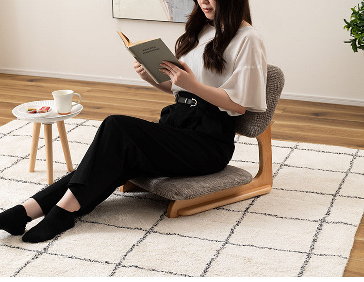 フロアチェア フロアチェア 座椅子 チェア チェアー イス 椅子 おしゃれ シンプル 低め ロースタイル 天然木 木製 ファブリック 布地 アームレス 肘なし 背もたれ センターテーブル こたつ 一人暮らし(代引不可)