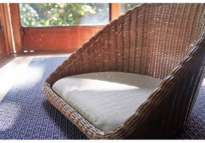 フロアチェア ラタン 座椅子 ざいす フロアチェアー チェア クッション付 かわいい 籐 おしゃれ 布地 ゆったり アジアン リゾート イス 和室 パーソナルチェア 一人掛け 完成品 軽量(代引不可)