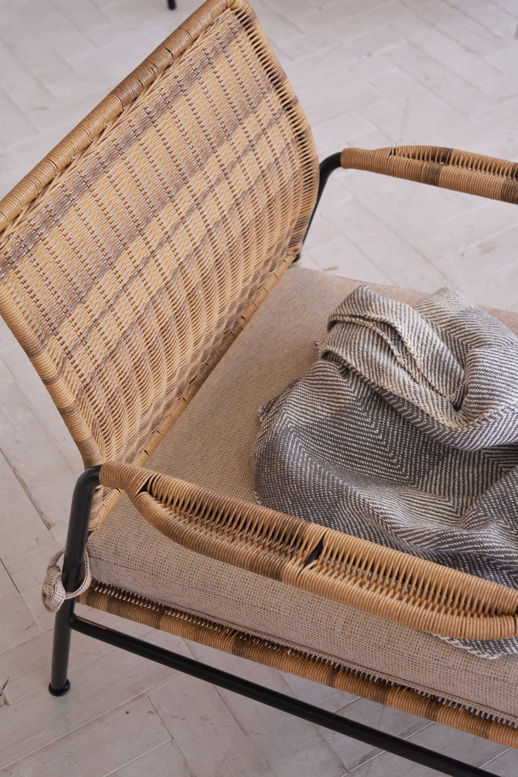 パーソナルチェア チェア チェアー 椅子 イス おしゃれ 布地 ファブリック スチール クッション ベージュ ゆったり スチール 背もたれ アームレスト 肘掛け 肘付き シンプル 通気性(代引不可)