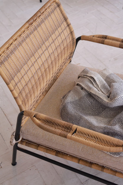 パーソナルチェア チェア チェアー 椅子 イス おしゃれ 布地 ファブリック スチール クッション ベージュ ゆったり スチール 背もたれ アームレスト 肘掛け 肘付き シンプル 通気性(代引不可)