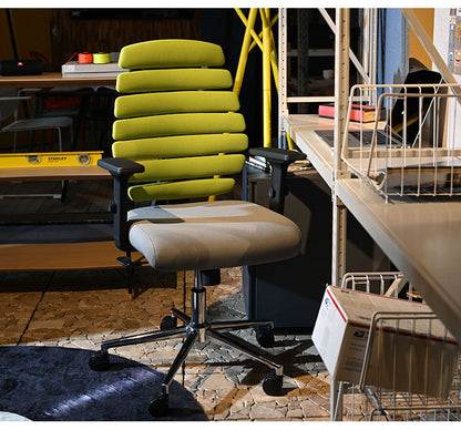 オフィスチェア 昇降式 ロッキング機能 デスクチェア リモートワーク 書斎 北欧 かわいい キャスター付 パソコンチェア イス 椅子 PCチェア 肘付き おしゃれ 回転チェア ワークチェア(代引不可)