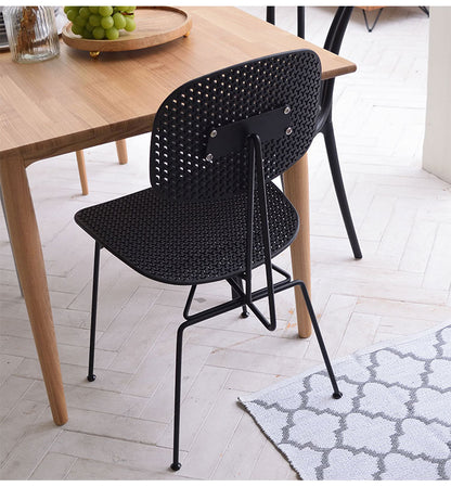 ダイニングチェア おしゃれ 椅子 イス チェアー スチール プラスチック アームレス 肘なし 肘掛けなし 固定脚 スリム シンプル モダン インダストリアル 黒 ブラック 白 ホワイト 新生活(代引不可)