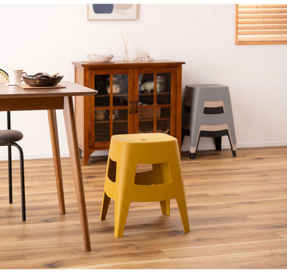 ペポ スツール スツール スタッキング スタッキングスツール 椅子 イス いす プラスチック お手入れ簡単 シンプル コンパクト 省スペース モダン 予備椅子 来客用 おしゃれ ブラック グレー(代引不可)