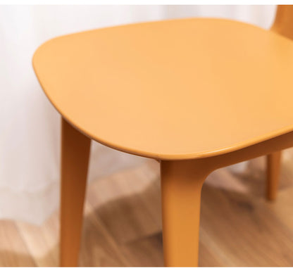 チェア スタッキング可能 軽量 ダイニングチェア 椅子 ダイニング リビング 食卓 曲線 個性的 おしゃれ 北欧 カフェ ポリプロピレン 持ち運び 収納 お手入れ簡単(代引不可)