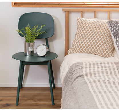 チェア スタッキング可能 軽量 ダイニングチェア 椅子 ダイニング リビング 食卓 曲線 個性的 おしゃれ 北欧 カフェ ポリプロピレン 持ち運び 収納 お手入れ簡単(代引不可)