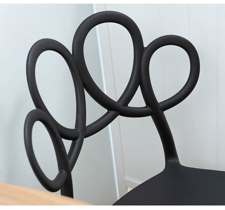 ダイニングチェア 軽量 4kg 椅子 ダイニング リビング 食卓 曲線 個性的 おしゃれ カフェ ポリプロピレン 持ち運び スタッキング可能 収納 お手入れ簡単(代引不可)