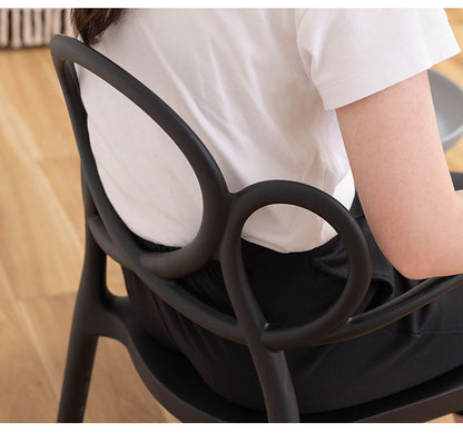 チェア 軽量 肘置き 肘あり ダイニングチェア 椅子 ダイニング リビング 食卓 曲線 個性的 おしゃれ 北欧 肘付き カフェ ポリプロピレン 持ち運び スタッキング可能 収納 お手入れ簡単(代引不可)