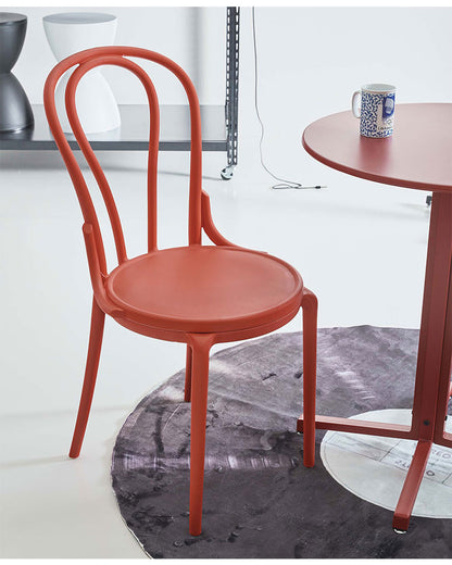 ダイニングチェア おしゃれ 北欧 アンティーク 椅子 チェアー イス プラスチック アームレス 肘なし 肘掛けなし ガーデン 庭 バルコニー モダン シンプル 韓国インテリア 新生活(代引不可)