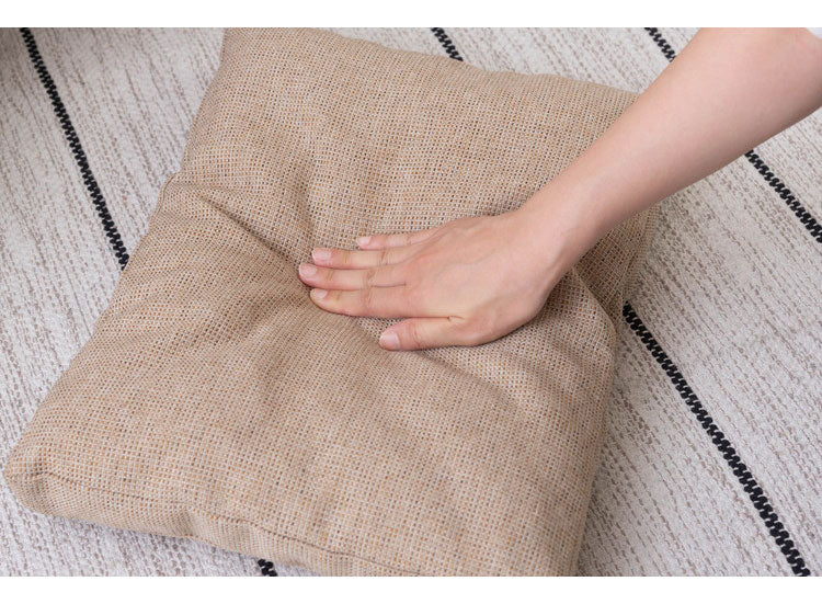 ペットベッド サイドテーブル テーブル ペット 犬 猫 ウサギ シンプル おしゃれ 北欧 持ち手 ハンドル クッション付き 木製 天然木 ナチュラル ブラウン リビング 高さ60cm(代引不可)