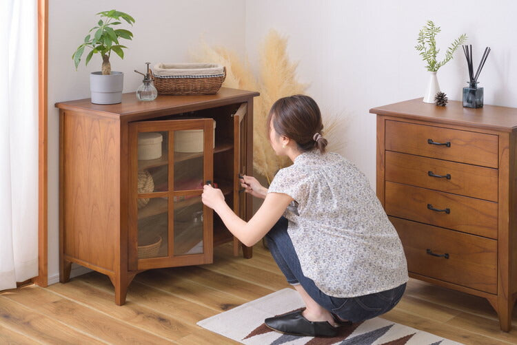 キャビネット ミンディ材 天然木 アンティーク スリム 省スペース 小さめ 黒アイアン ブラウン 収納 扉付き 棚付き ガラス扉 おしゃれ 模様替え(代引不可)