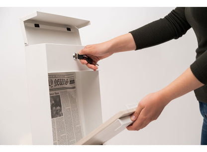 ポスト 壁掛け 壁付け 壁面 ウォールポスト メールボックス おしゃれ スリム 鍵付き スチール 木目調 黒 ブラック 白 ホワイト(代引不可)