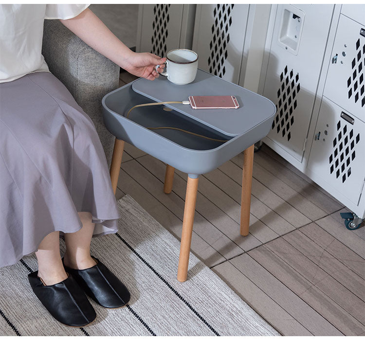 テーブル サイドテーブル ソファテーブル ナイトテーブル 省スペース 収納付き 軽量 コンパクト 北欧 おしゃれ シンプル モダン 木脚 樹脂製 コード穴付き グレー ホワイト イエロー マット(代引不可)