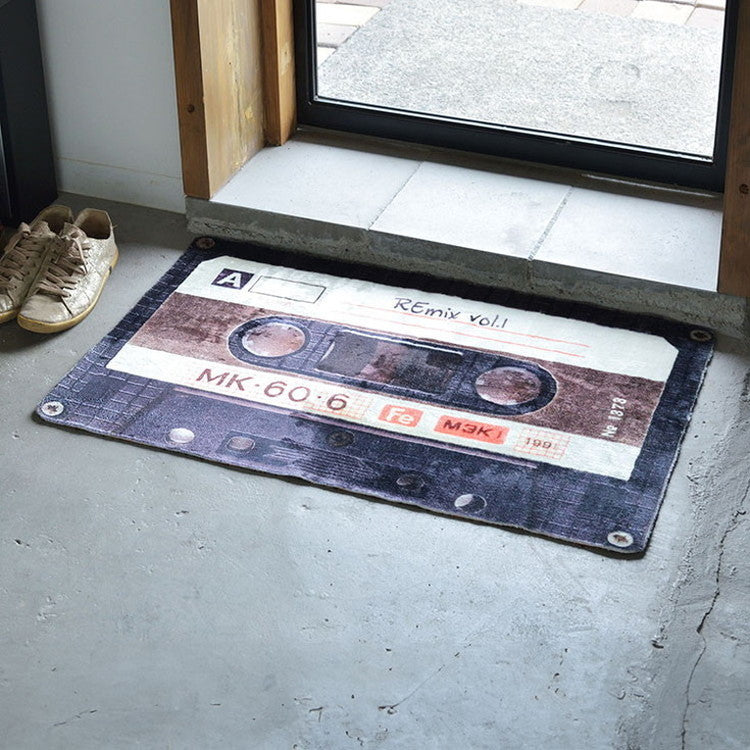 ラグ 50×80cm マット 長方形 カセットテープ おしゃれ 玄関 リビング 滑り止め かわいい 四角 子供部屋 個性的 シンプル 新生活(代引不可)
