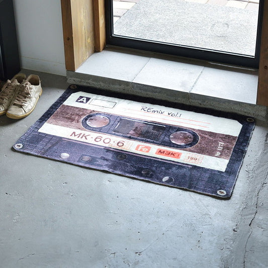 ラグ 50×80cm マット 長方形 カセットテープ おしゃれ 玄関 リビング 滑り止め かわいい 四角 子供部屋 個性的 シンプル 新生活(代引不可)