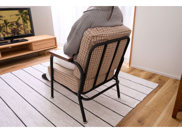ソファ 1人掛け チェック柄 1人用 スチール パイプチェア おしゃれ 黒 ブラック 木肘 アーム付き 肘付き 肘掛け付き コンパクト レトロ 北欧 新生活(代引不可)