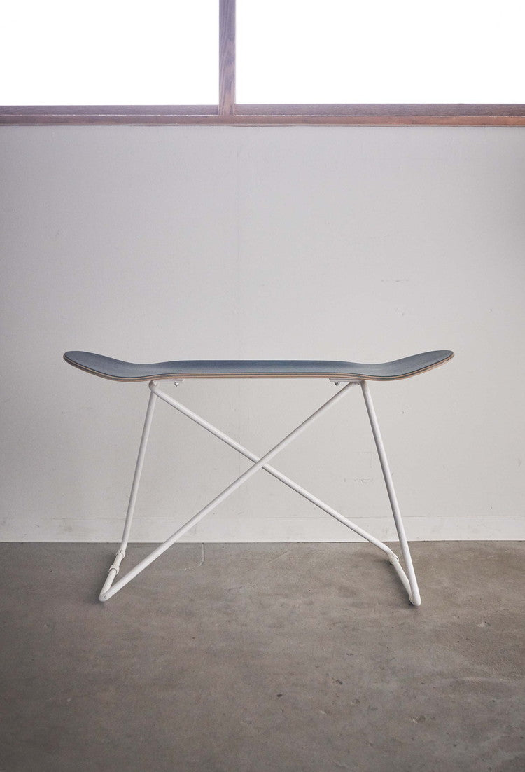 スツール チェア チェアー おしゃれ 椅子 イス いす 背もたれなし アームレス 肘なし 腰掛 ヴィンテージ スケボー スケートボード 黒 ブラック ナチュラル ブルー 青 完成品 高さ45cm(代引不可)