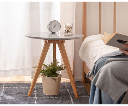 ラウンドサイドテーブル テーブル サイドテーブル ナイトテーブル ディスプレイ台 木製 天然木 パイン くすみカラー 三本脚 おしゃれ コンパクト シンプル 北欧 韓国 かわいい ナチュラル 一人暮らし(代引不可)