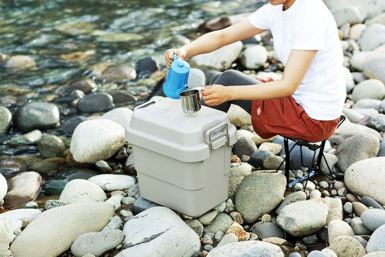 アウトドア キャンプ 収納ボックス 収納ケース 容量20リットル 箱 アウトドア 衣類収納 おもちゃ箱 フタ付き 座れる スツール プラスチック シンプル ミリタリー おしゃれ(代引不可)