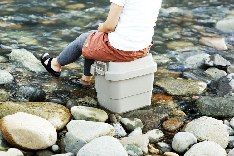 アウトドア キャンプ 収納ボックス 収納ケース 容量20リットル 箱 アウトドア 衣類収納 おもちゃ箱 フタ付き 座れる スツール プラスチック シンプル ミリタリー おしゃれ(代引不可)