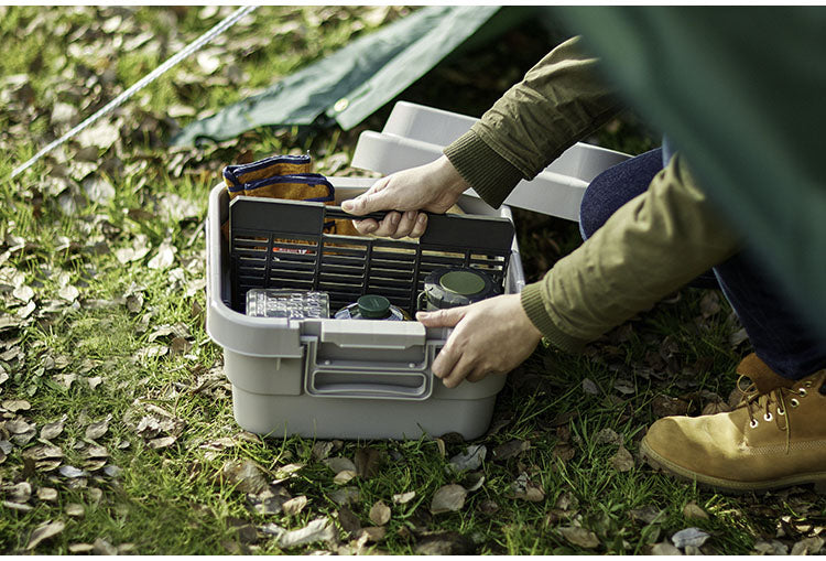 トランクカーゴ スタッキング 18L 収納 ロータイプ アウトドア キャンプ バーベキュー カーキ ブラック グレー 座れる 簡易椅子 ベルトガイド フタ 積み重ね(代引不可)