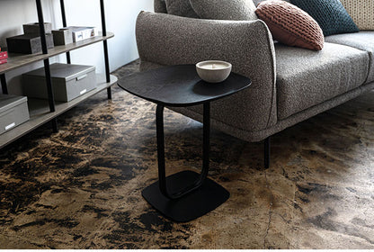 サイドテーブル TEC-84 東谷 サイドテーブル テーブル 机 ナイトテーブル スリム おしゃれ モダン ベッドサイドテーブル ブラックスチール スチール ディスプレイ シンプル 高級感 黒(代引不可)