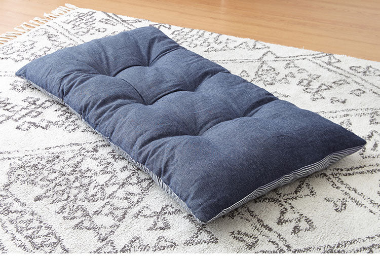長座布団 綿100% デニム調 リバーシブル 60×110cm 厚み8cm おしゃれ シンプル 昼寝 一人暮らし フロアクッション コットン ごろ寝マット ごろ寝クッション ごろ寝 座布団 ごろ寝長座布団 こたつ マット