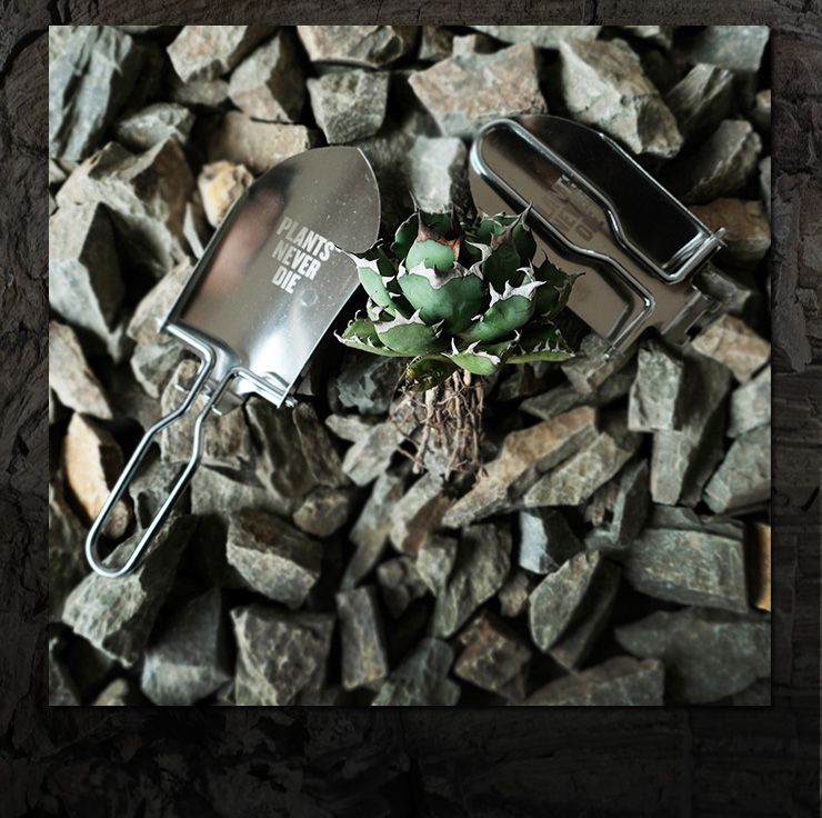 【plants never die】【正規販売店】 グッズ3点セット ガーデニング セット 3点 ポケットつき エプロン 折りたたみ ステンレス スコップ袋つき グローブ おしゃれ ガーデニング 園芸グッズ 手入れ