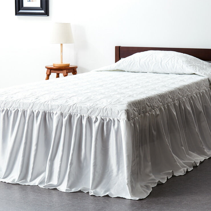 ベッドカバー おしゃれ 北欧 クイーン 170×280×45cm 洗える ウォッシャブル フリル ナチュラルフリル エレガント 刺繍 フリル 銀糸 ピーチスキン加工 Q 1枚入り ホテル仕様 寝具 ベッドスプレッド ベッドスカート