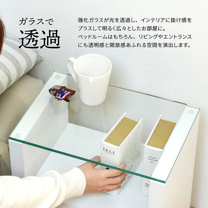 ガラス サイドテーブル ナイトテーブル スリム お洒落 ベッドサイドテーブル ミニテーブル ディスプレイラック 飾り棚 リビング 寝室 一人暮らし 新生活(代引不可)