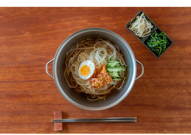 日本製 燕三条 すっきり暮らす 火にかけられるボウル 18cm 食洗機対応 IH対応 ガス火OK ステンレスボウル 3way 鍋 ボウル 器 取っ手 目盛り付き 1台3役 冷麺 ラーメン どんぶり 1人鍋 ボウル おしゃれ