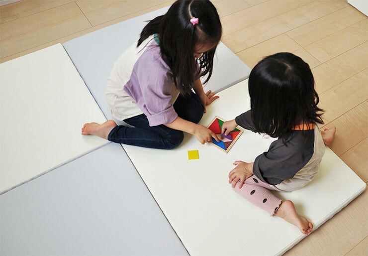 ジョイントマット プレイマット 4枚セット ノンホルム 防炎 防音 厚さ4cm 71×71cm 4枚 フロアマット パズルマット 赤ちゃん(代引不可)