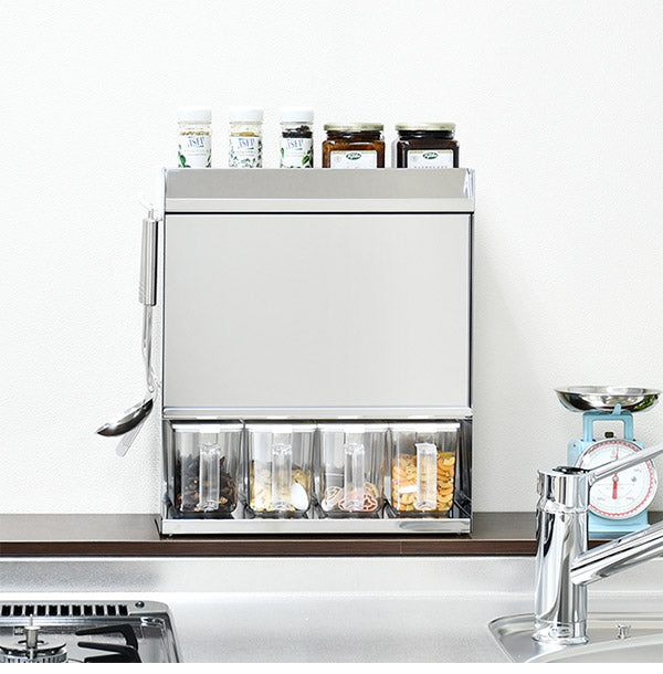 日本製 燕三条 フラップ扉のステンレススパイスラック ポット4 調味料ラック 扉付き 調味料ストッカー スパイスラック 調味料ポット付き 省スペース キッチン収納 おしゃれ(代引不可)