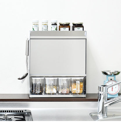 日本製 燕三条 フラップ扉のステンレススパイスラック ポット4 調味料ラック 扉付き 調味料ストッカー スパイスラック 調味料ポット付き 省スペース キッチン収納 おしゃれ(代引不可)