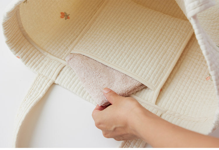 D BY DADWAY ヌビ トートバッグ 柔らかい肌ざわり かわいい 刺繍バッグ 刺繍 軽い マチあり 収納力抜群 ポケット付き ベビー用品 習い事 レッスンバッグ 大容量 ディーバイダッドウェイ