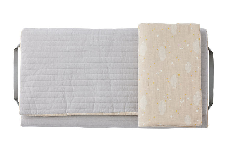 D BY DADWAY お昼寝マット ドリーミングスター 80×125cm 通気性 肌ざわり 折りたたみ 持ち運び 便利 リバーシブル ディーバイダッドウェイ 洗える かわいい お昼寝布団 プレゼント 出産祝い